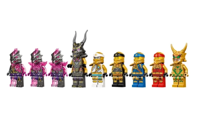 Конструктор LEGO Ninjago Золотой ультрадракон Ллойда 71774