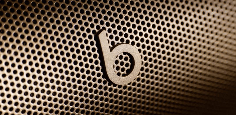 Beats-Pill-01
