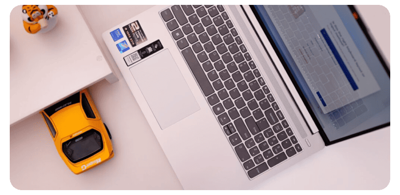 Lenovo-IdeaPad-Slim-5-16IMH9-04