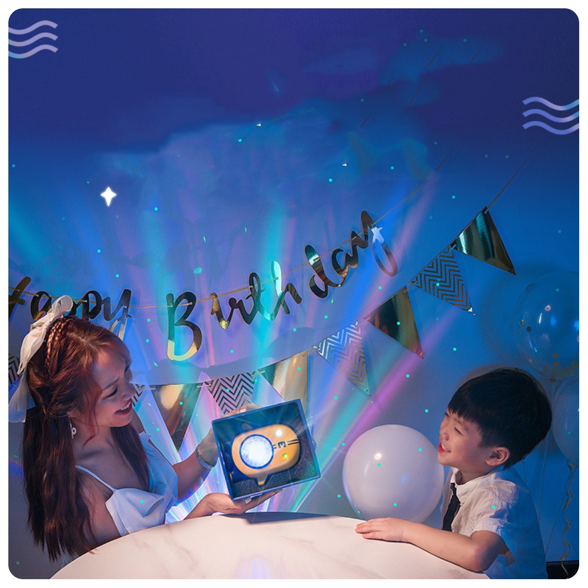 VOYAGE-Rocket-Northern-Lights-with-moon-04